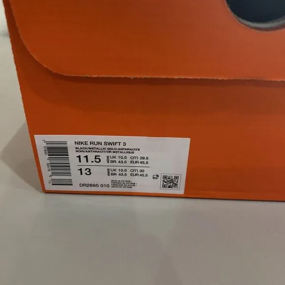 Nike Run Swift 3 Running Shoes Men’s Size 11.5 Black/Metallic Gold DR2695-010 - Picture 8 of 10